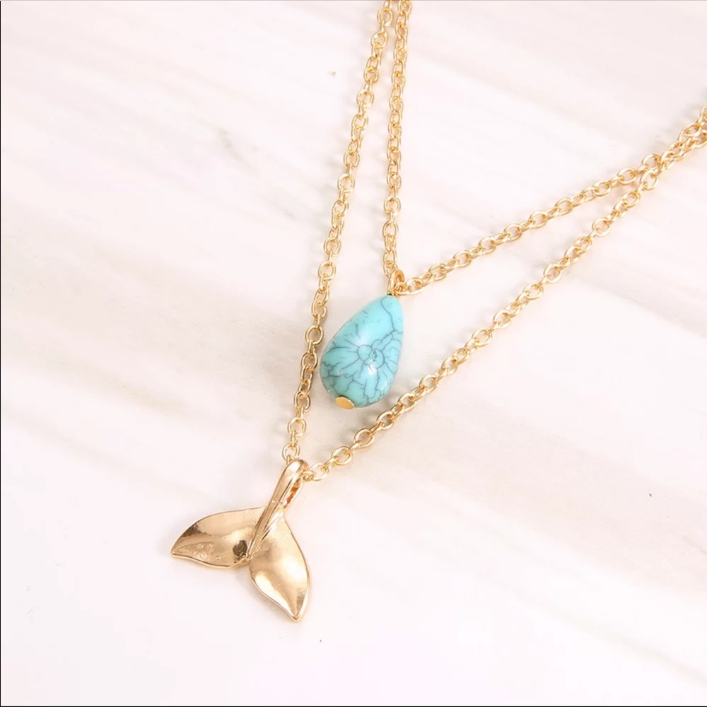 New! 2 piece -Mermaid fin necklace and jewel set - Picture 2 of 5